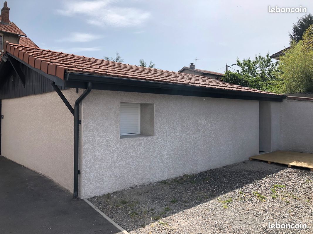 Maison 1 pièce 50 m² · à Saint-Genest-Lerpt · 50 m² · 145 000 €