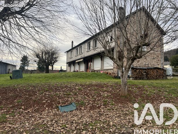 Maison 10 pièces 439 m²