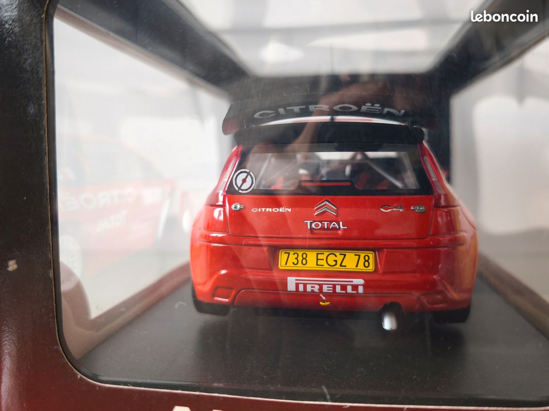 Citroën C4 WRC Loeb Monte-Carlo 2004 – AUTOart 1/18 Métal, Rouge, Miniature Rallye