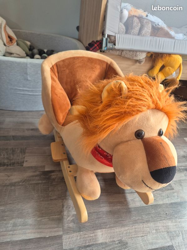 Lion à bascule pour enfants (image 1)