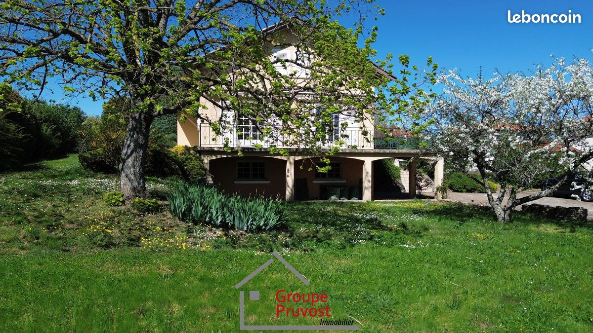 Maison 7 pièces 170 m² · à Pollionnay · 170 m² · 472 000 €