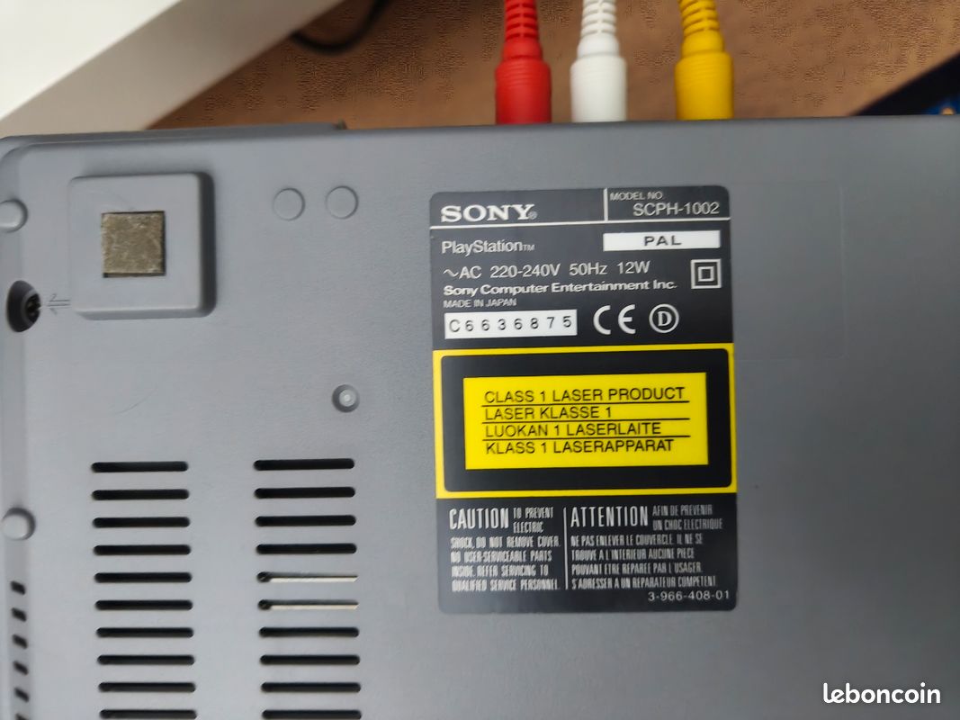 Pièce Console PS1 – Système Levage Capot – Sony PlayStation 1 SCPH-1002 (D13)