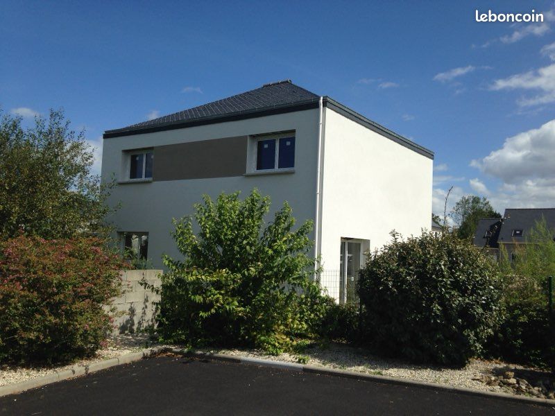 Maison 2 pièces 100 m² · à Miniac-Morvan · 100 m² · 1 000 €/mois