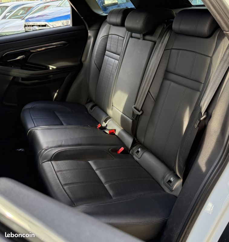 LAND ROVER RANGE ROVER EVOQUE II 1.5 P300E PHEV 4WD R-DYNAMIC HSE BVA8 + TOIT PANO + ATTELAGE + MERIDIAn (image 9)