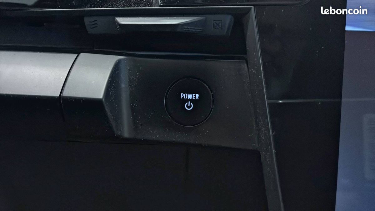 Renault megane e tech ev60 220 ch optimum charge iconic (image 21)