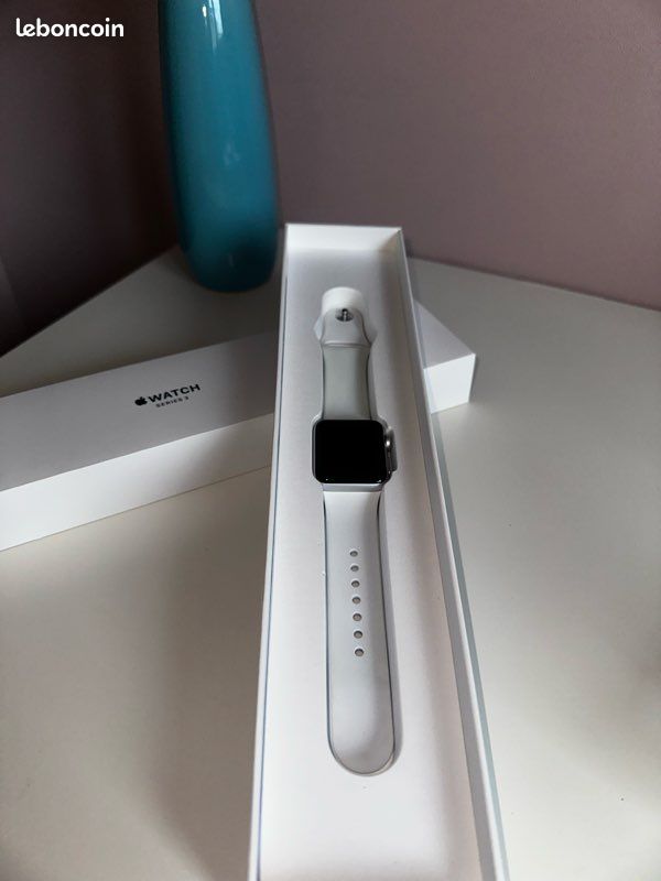 Apple Watch (image 1)
