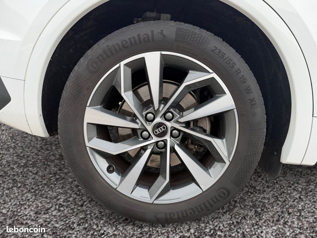 AUDI Q5 Sportback 35 TDI 163 S tronic 7 S line (image 9)