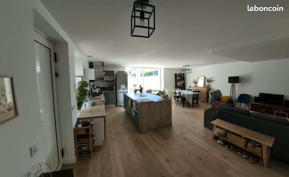 Maison 4 pièces 82 m² · à Saint-Genis-Laval · 82 m² · 405 000 €