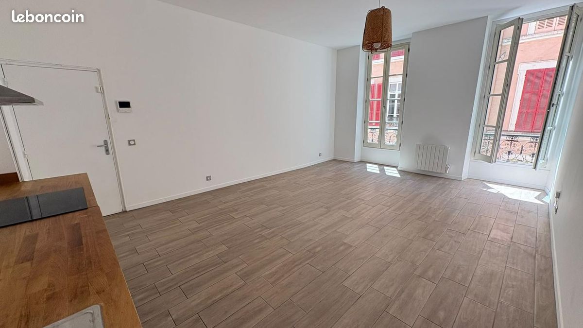 Appartement 2 pièces 45 m² · à Marseille · 45 m² · 794 €