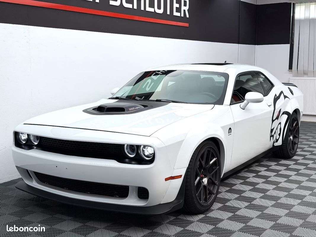 Dodge CHALLENGER SRT 392 Widebody 6.4 HEMI V8 492 ch BVA8 – Shaker – Alpine – Widebody (image 1)