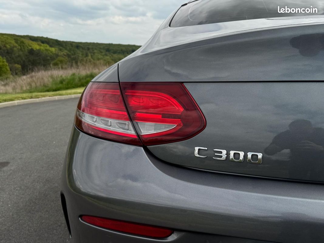 MERCEDES CLASSE C Coupé C 300 AMG Fascination - BVA 7G-Tronic Plus COUPE - BM 205 - C300 (image 22)