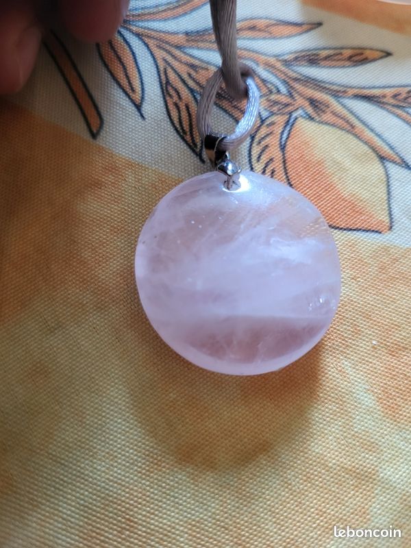 Pendentif Quartz rose forme ronde (image 2)