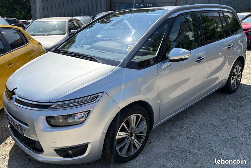 CITROËN C4 PICASSO II Business 1.6 BlueHDI EAT6 120cv 7 Places « Boîte Automatique » Kit accessoires/4Pneus et Révision Neuve « GARANTIE + 12 MOIS » (image 1)