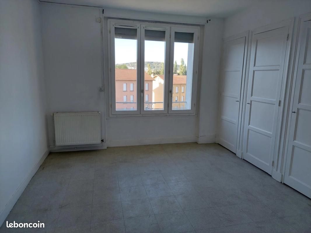 Appartement 3 pièces 61 m² · à Saint-Étienne · 61 m² · 391 €/mois