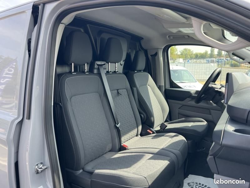 Ford Transit Custom Fg 320 L1H1 2.5 Duratec 232ch Hybride rechargeable Limited CVT (image 11)