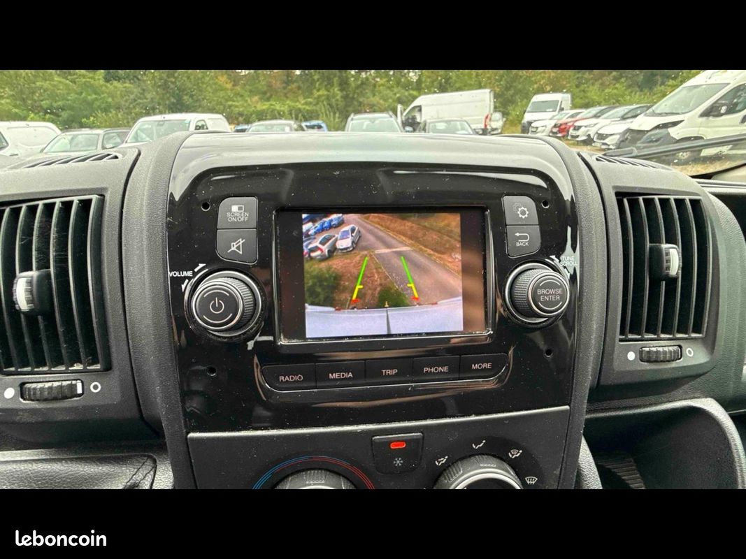 Peugeot Boxer Fg 330 L2H2 2.2 BlueHDi S&S 120ch (image 21)