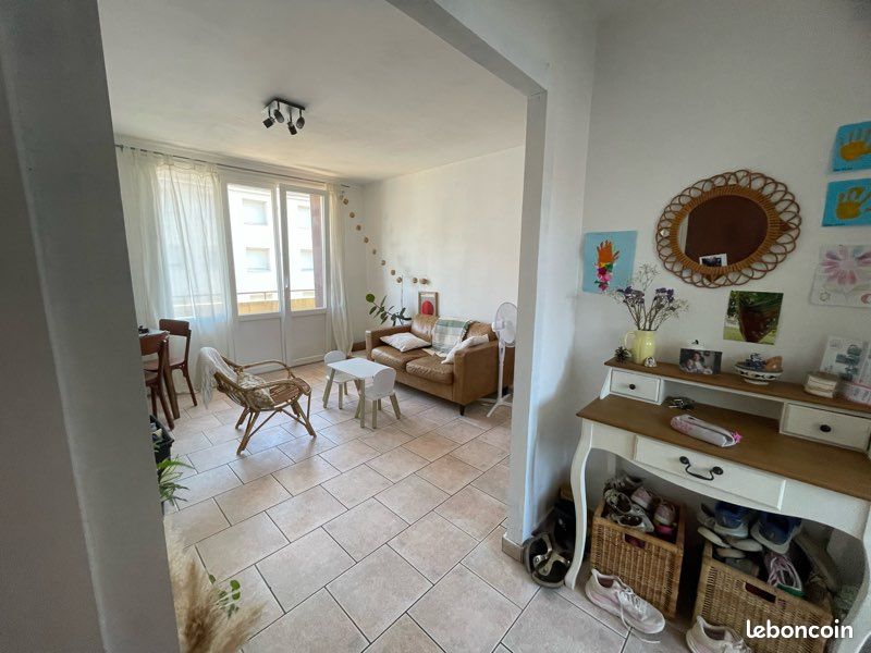 Appartement 3 pièces 50 m² · à Dijon · 50 m² · 650 €/mois