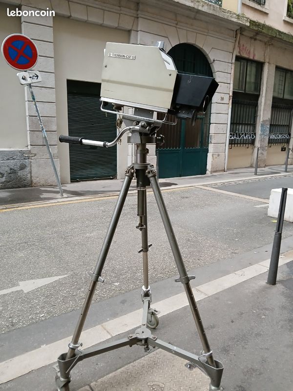 Caméra Vintage Thomson CSF TTV 1603p - Pour Pièces Ou Déco - FR3 TV