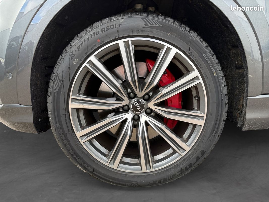 AUDI Q8 60 TFSI-E Compétition TIPTRONIC 462Ch Garantie 12 mois (image 15)