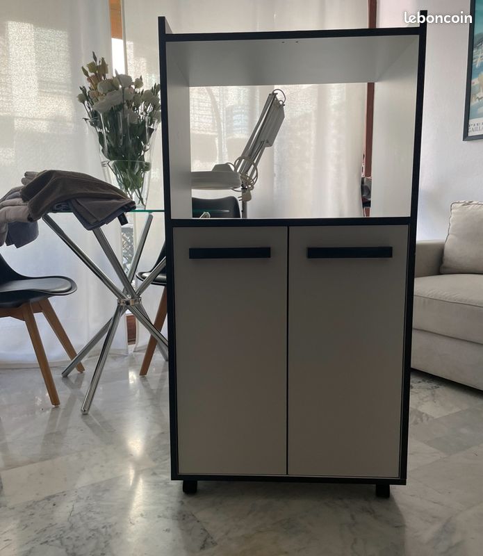Armoire pour micro-ondes (image 1)