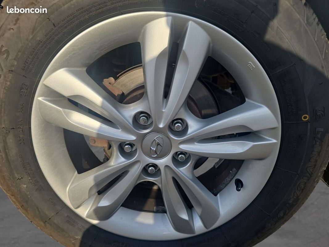 HYUNDAI ix35 CRDi 184 4WD Pack Premium A 2.0 (image 17)