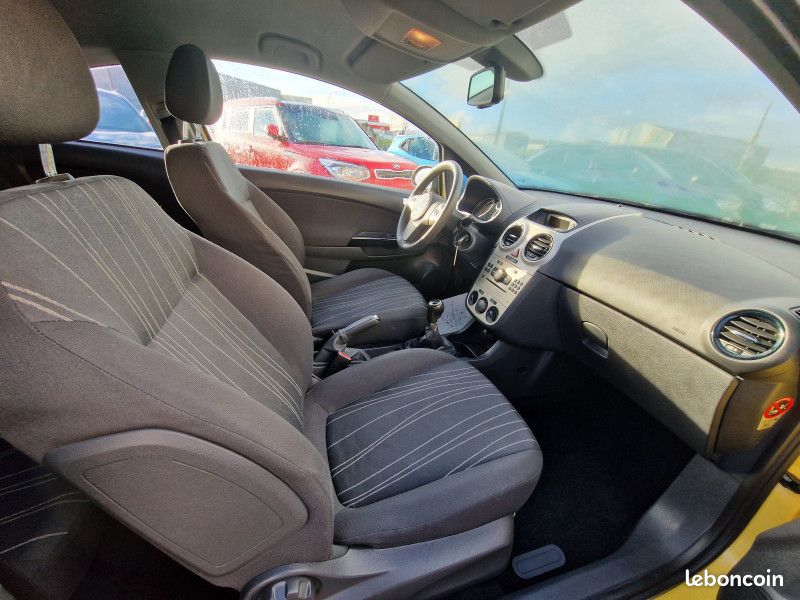 Opel CORSA 1.3 CDTI75 ENJOY 3P (image 9)