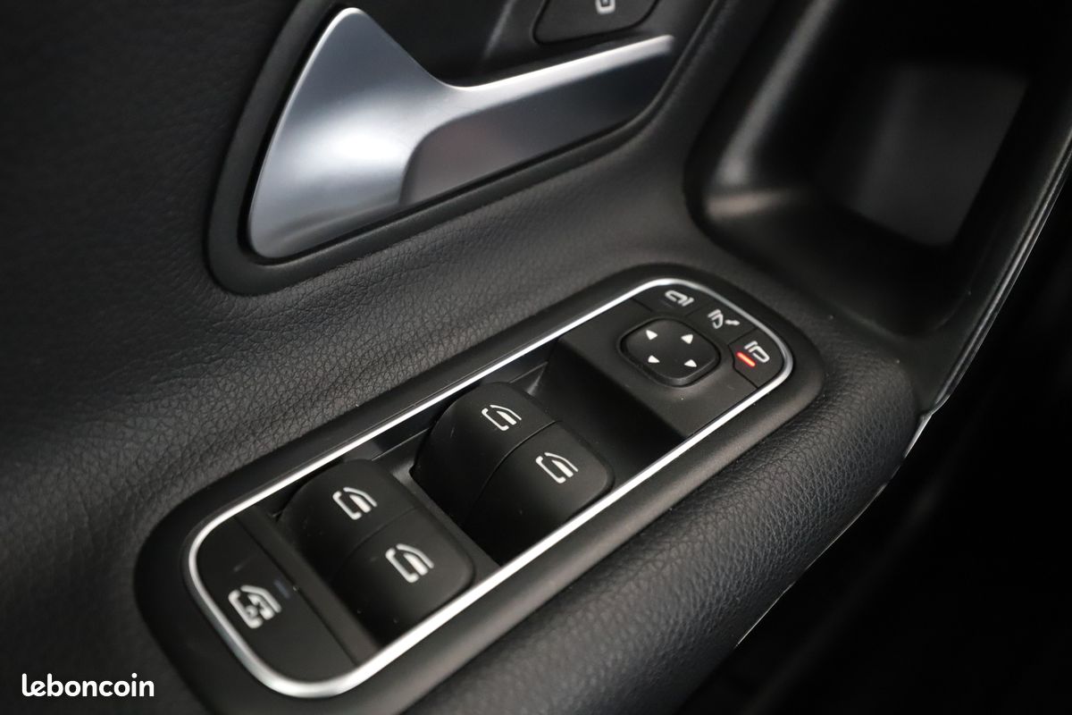 Mercedes-Benz Classe A 180 7G-DCT 136 ch (image 25)