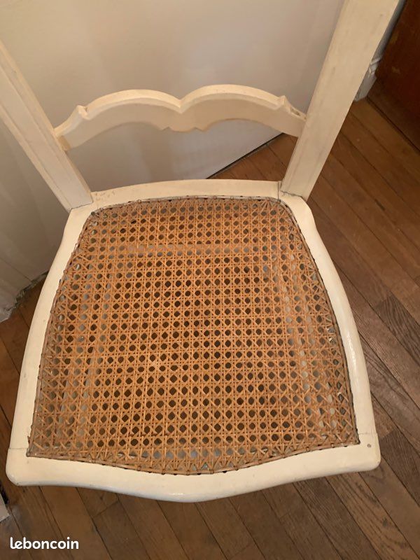 Chaise basse blanche canée (image 2)