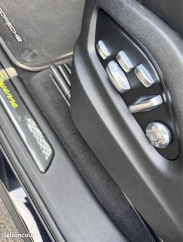 4&4 Porsche Cayenne Hybride Coupé (image 14)