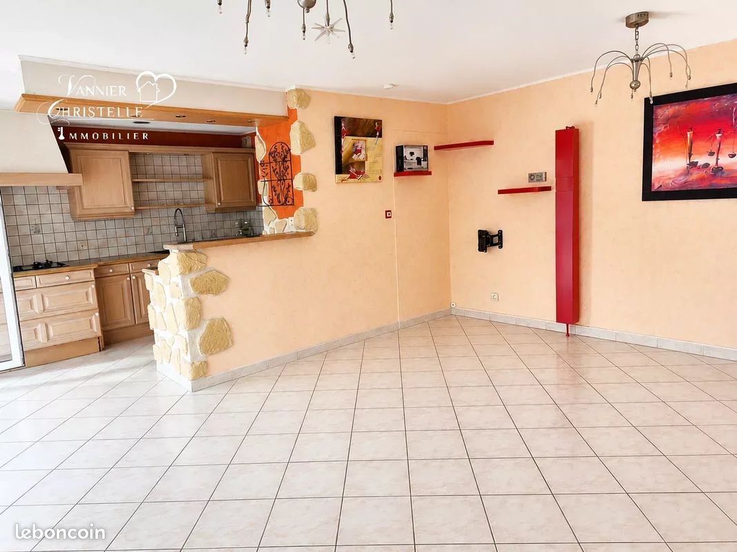 Appartement 4 pièces 81 m² · à Cluses · 81 m² · 235 000 €