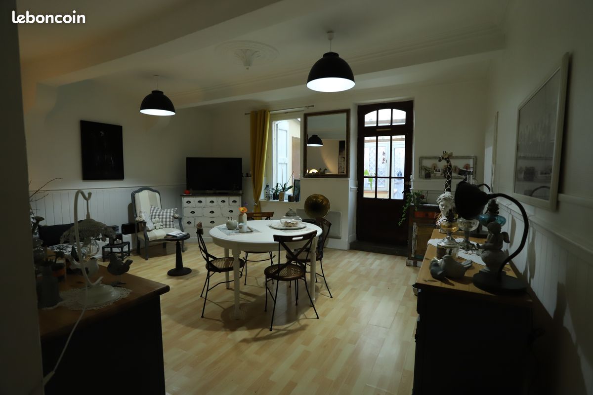 Maison 5 pièces 150 m² · à Villenouvelle · 150 m² · 930 €/mois
