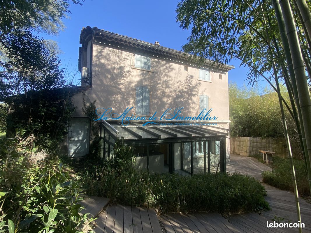 Maison 7 pièces 160 m² · à Générargues · 160 m² · 393 000 €