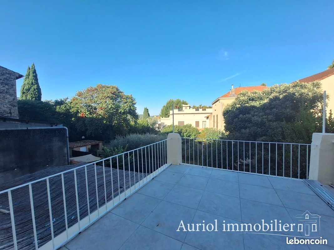 Appartement 3 pièces 55 m² · à Saint-Zacharie · 55 m² · 895 €/mois