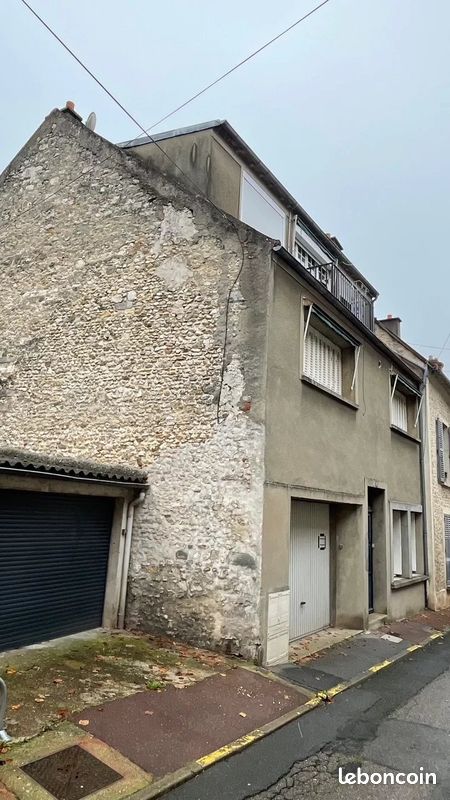 Immeuble 2 pièces 180 m² · à Étampes · 180 m² · 370 000 €