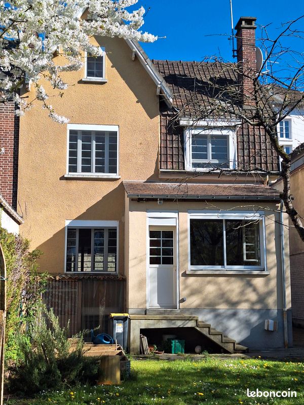Maison 6 pièces 110 m² · à Creil · 110 m² · 285 000 €