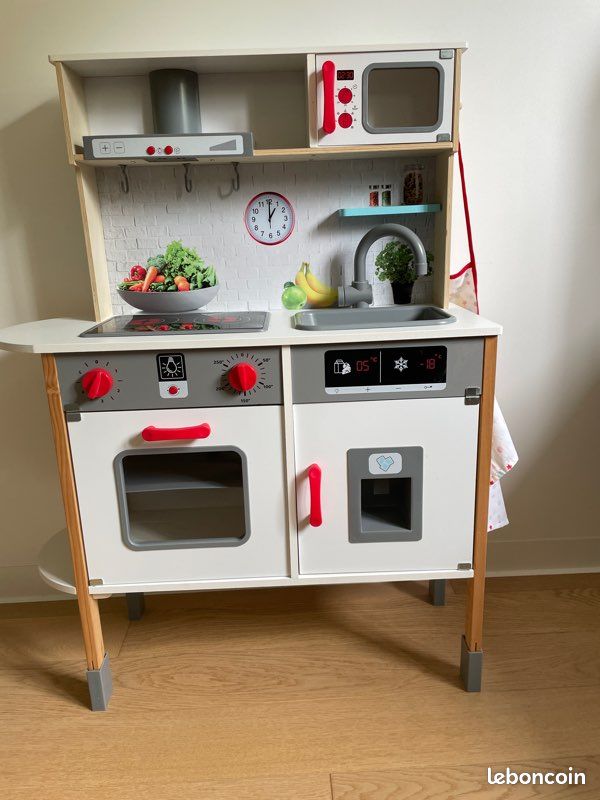 Dînette 3-8 ans (image 1)