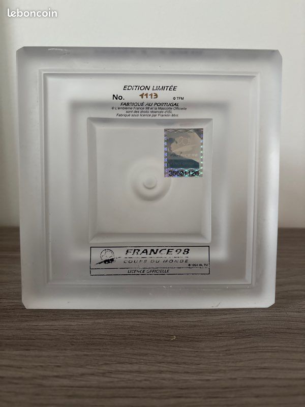 Ballon Collector Coupe Du Monde 1998 – France 98 – Ballon En Bois – Édition Rare