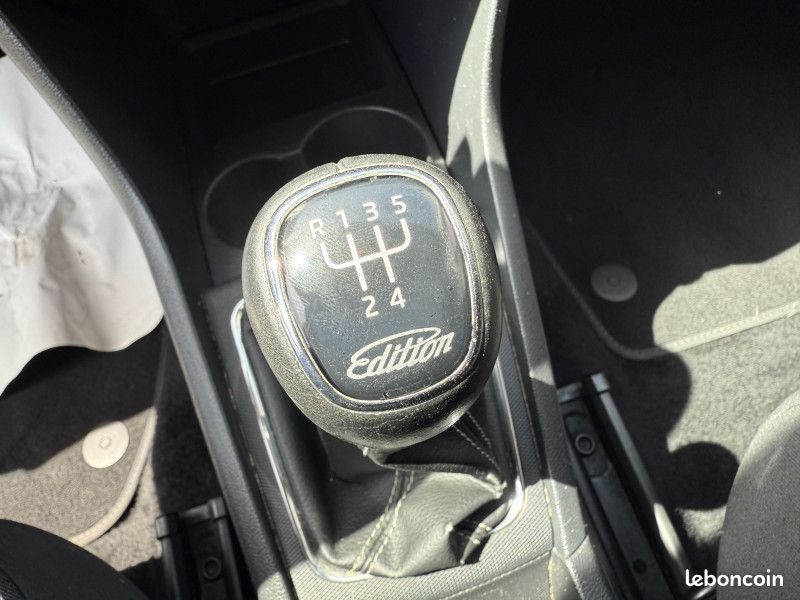 Skoda RAPID 1.6 TDI 105CH CR FAP GREENTEC TOUR DE FRANCE (image 23)