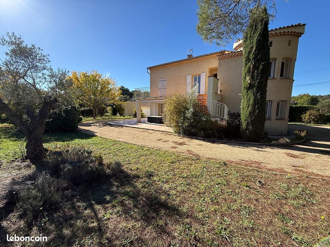 Maison 6 pièces 172 m² · à Jouques · 172 m² · 690 000 €