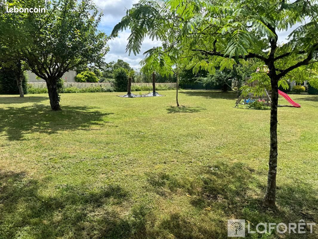 Maison 5 pièces 116 m² · à Bussac-sur-Charente · 116 m² · 315 000 €