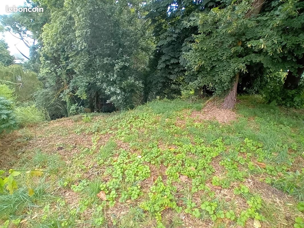 Terrain 741 m² · à Saint-Avé · 741 m² · 143 100 €