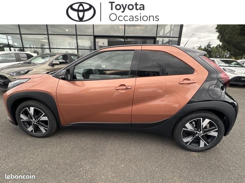 Toyota Aygo X 116h Graphic (image 3)