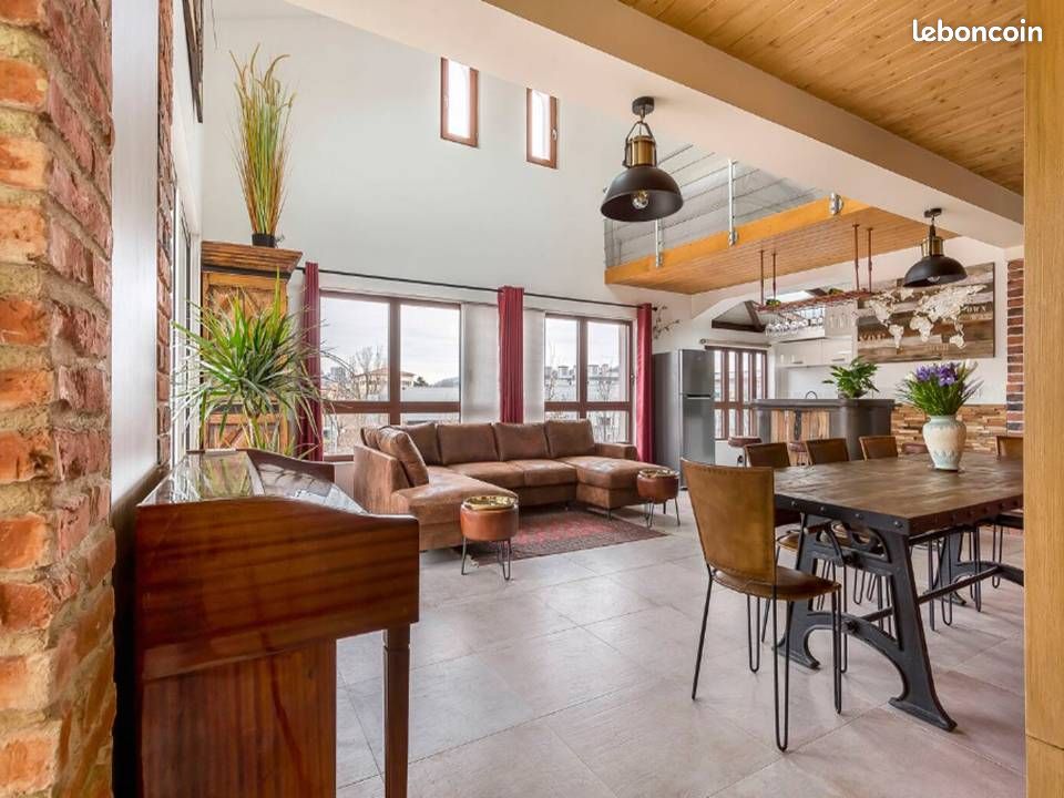 Logement atypique genre Loft en maison individuelle Lyon 9 (image 3)