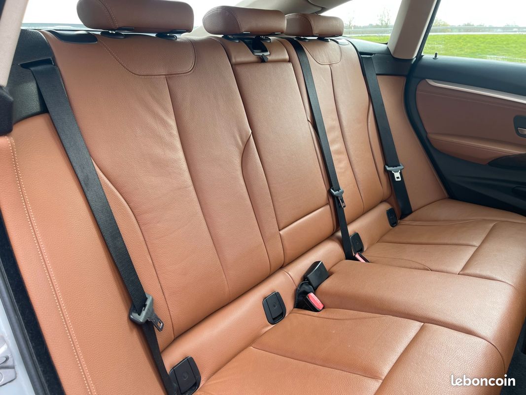 BMW SÉRIE 3 GT 245 CH (F34) 328 I LUXURY / SUIVI BMW / ATTELAGe (image 9)