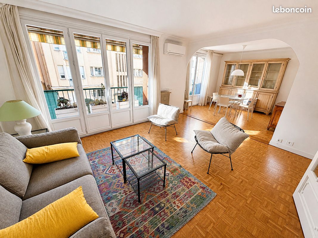Appartement 3 pièces 105 m² · à Aix-en-Provence · 105 m² · 2 200 €/mois