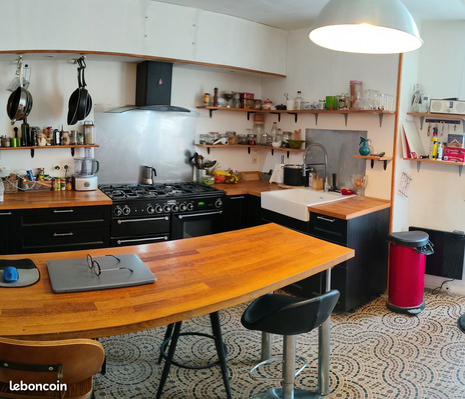Maison 6 pièces 189 m² · à Caux · 189 m² · 182 500 €