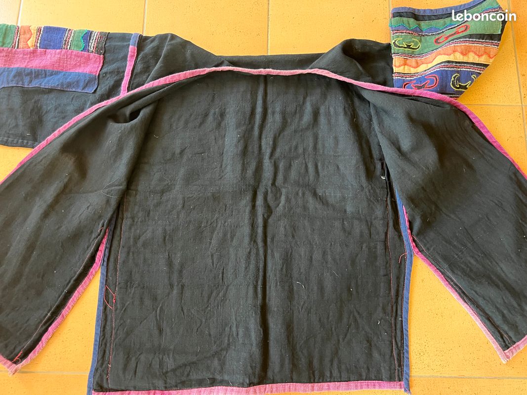 Veste Vintage Ethnique Hmong avec Broderie et Appliqué d’Asie du Sud-Est (image 10)