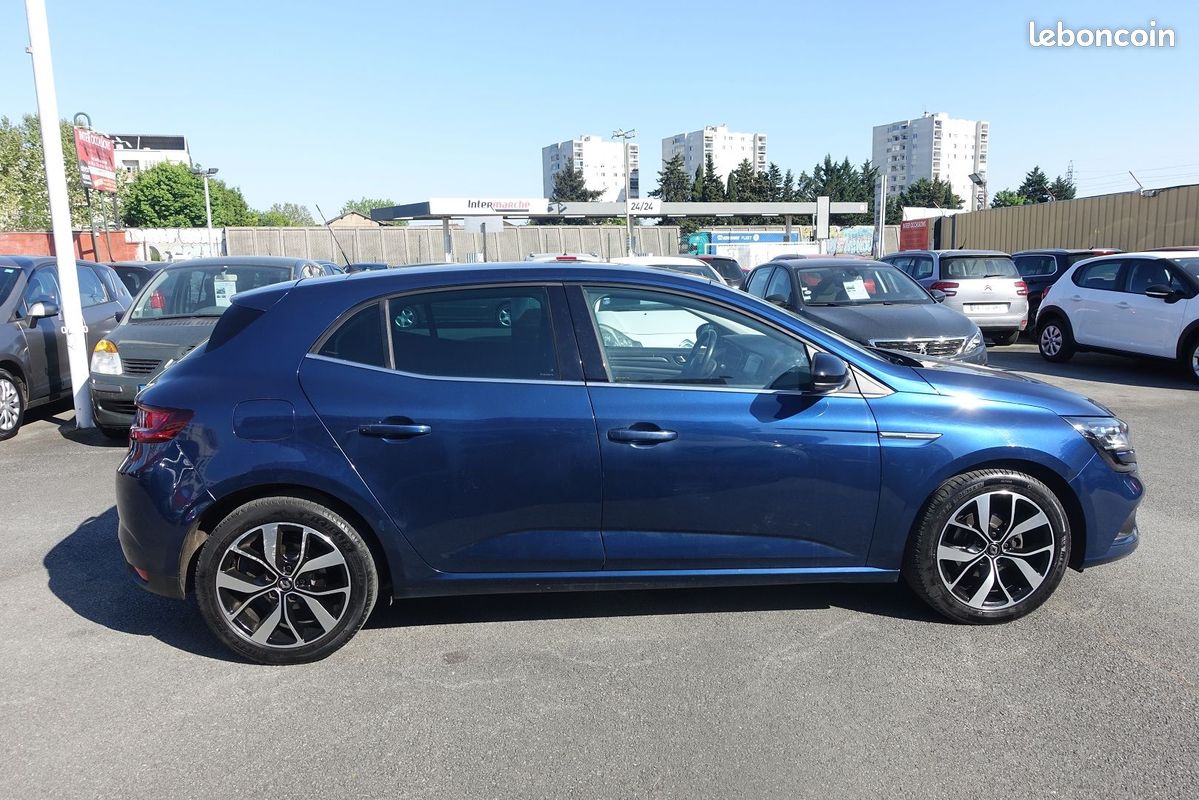 Renault MEGANE IV 1.2 TCE 100CH ENERGY LIMITED (image 5)
