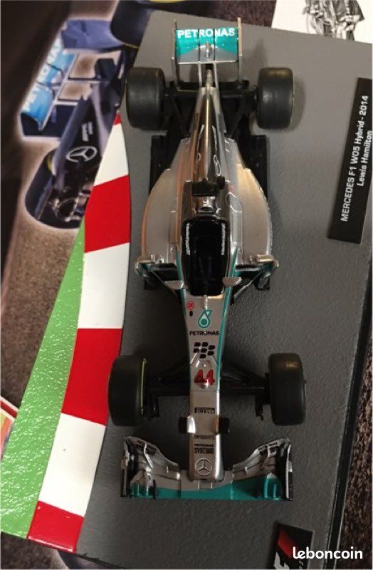 Maqueta Merced W05 2014 Lewis Hamilton 1:43 de segunda mano por 15 EUR en La Solana en WALLAPOP