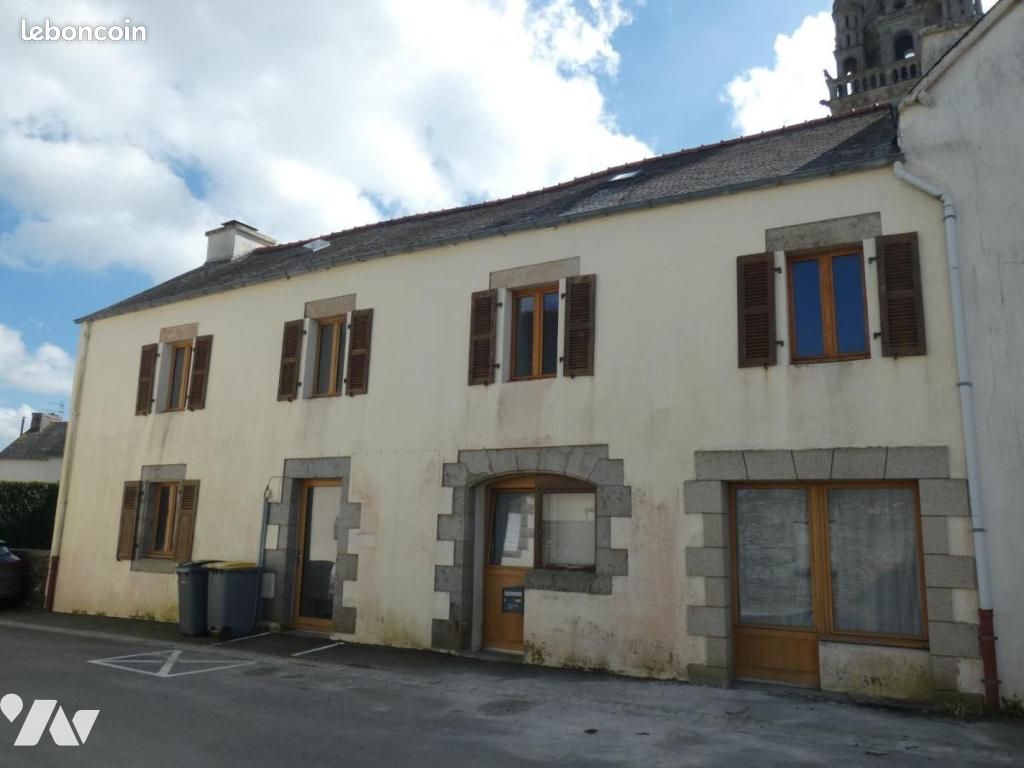 Maison 7 pièces 178 m² · à Pleyben · 178 m² · 141 450 €